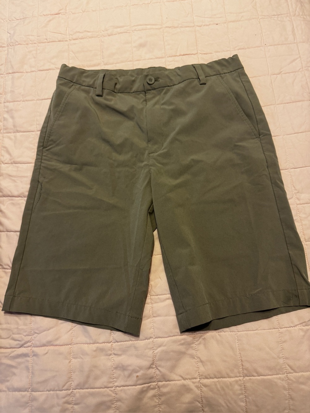 Vineyard Vines khaki performance Flat-Front Men's Shorts boys